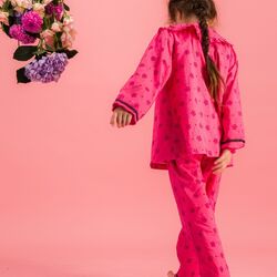 Pajamas for summer?
We have chosen very soft and 100% organic fabrics 🌿
Our sleepwear is hand embroidered.

Un pyjama pour l’été ? 
Nous avons choisi des tissus très doux et 100% bio🌿 
Nos vêtements de nuit sont brodés main.

☀️SUMMER OUTLET | up to 50% off☀️
Extra 10% from 2 items. Code EXTRA 10.

📷 pic @studioazap 

#pajamas #handembroidery #blockprint #organic #ethicalfashion #bachaa #paris #sofrench